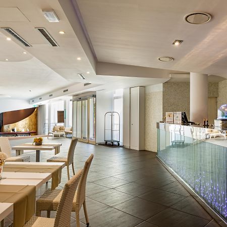 Mercure Olbia Esterno foto