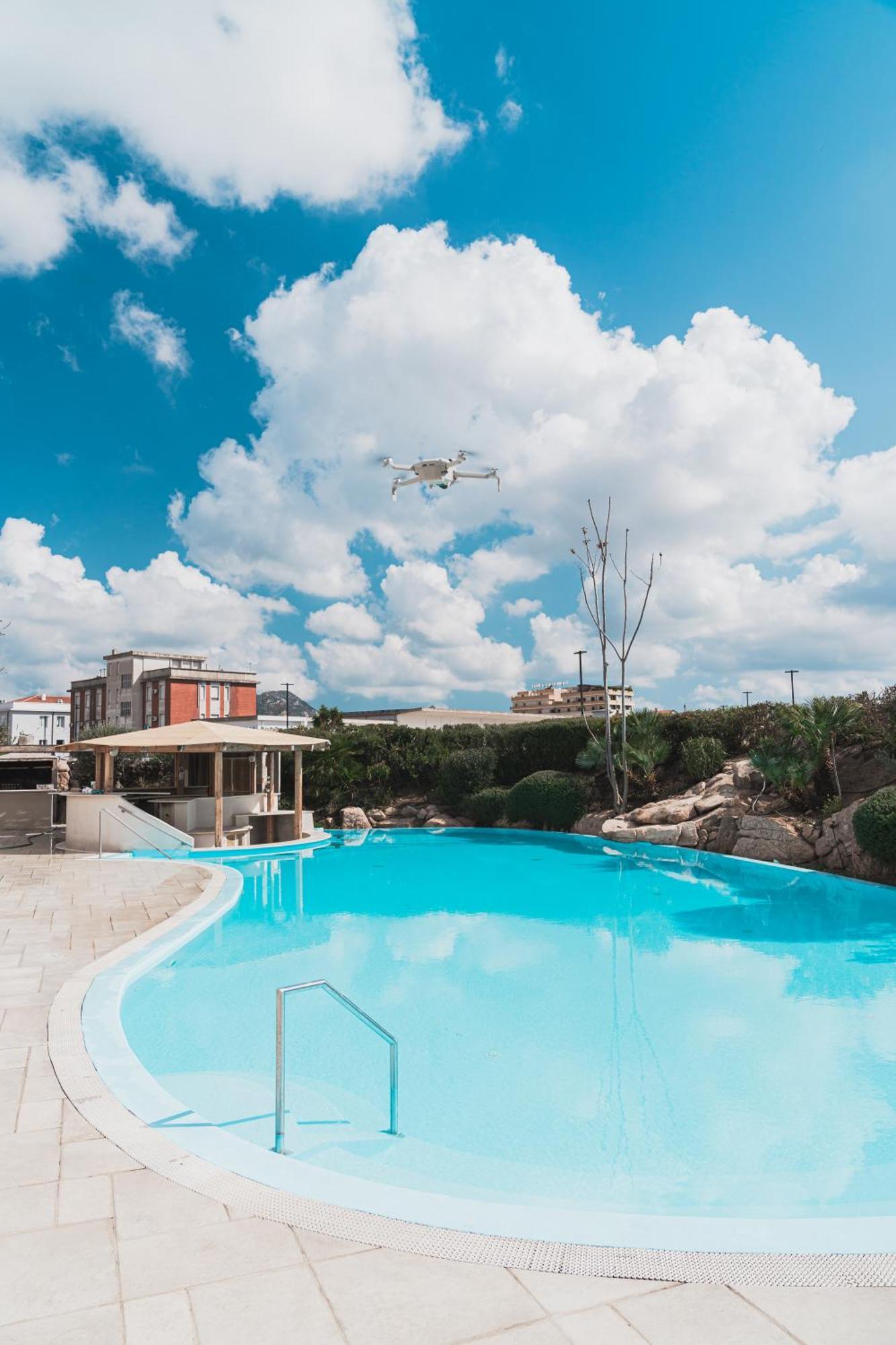 Mercure Olbia Esterno foto